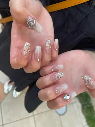 ロング カラー ヘアアレンジ キッズ ネイル マツエク・マツパ アイブロウ 福田 加奈のネイルデザイン