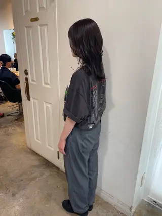 ミディアム カラー MIOベージュカラー 柔らかいカラーのヘアスタイル