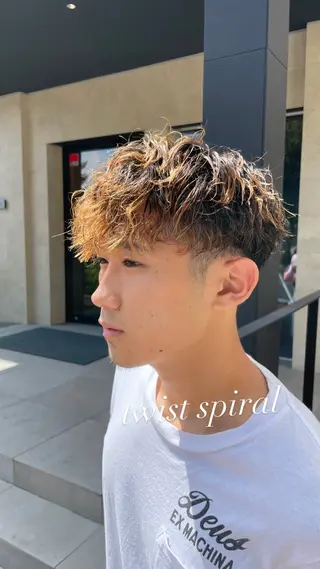 パーマ メンズ 横山 亮太のヘアスタイル