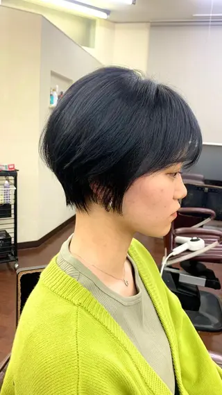 ショート カラー ビューティー　クララ所属・🌈miu miu hair✂️💕のヘアスタイル