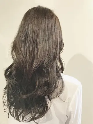セミロング modern made モダンメイド所属・イメチェン☆丁寧接客 田中 優貴のヘアスタイル
