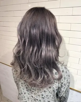 ロング カラー レイヤーカット× 髪質改善たもりのヘアスタイル