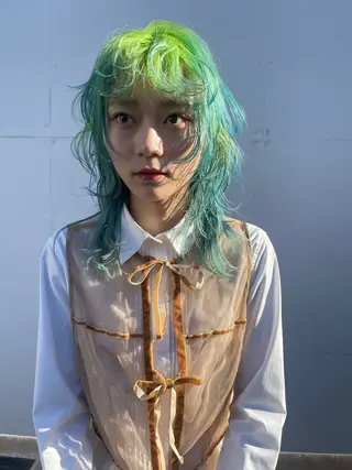 ミディアム カラー AiM 大名　似合わせカットのヘアスタイル