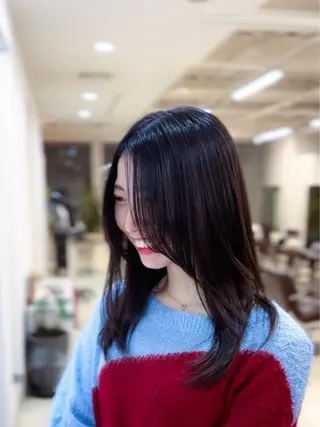 ロング 似合わせカット・透明 感カラー👑縮毛矯正のヘアスタイル