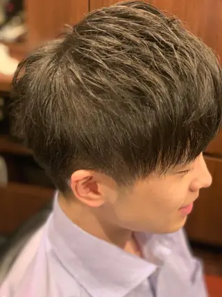 ミディアム 杉本 和大のヘアスタイル