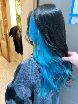 ロング TIGRE tenjin所属・岩崎 レイのヘアスタイル