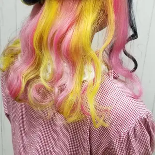 カラー エミタス ☆のヘアスタイル