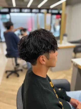 ショート パーマ メンズ 🪐メンズ特化 ヤマクラ　タイキのヘアスタイル