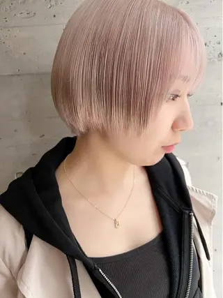 カラー 伊佐 愛のヘアスタイル