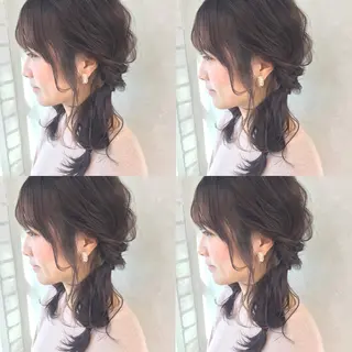 セミロング TOMOYAレイヤー ブリーチ縮毛矯正のヘアスタイル