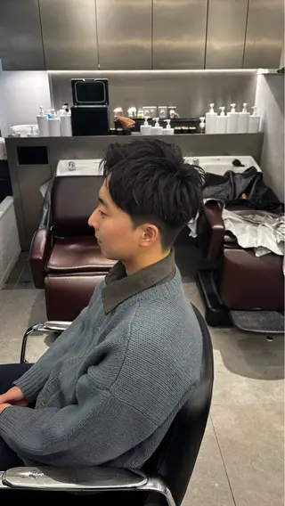 ショート カラー パーマ メンズ 佐々木 賢吾のヘアスタイル