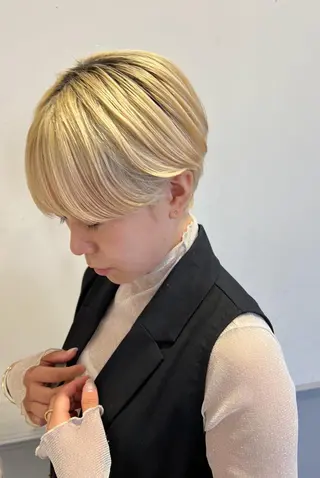 ショート タナカ レイのヘアスタイル