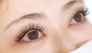 マツエク・マツパ YELLIO所属・YELLIO (エーリオ)のマツエク・マツパデザイン