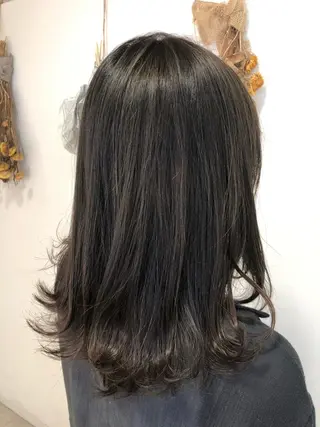 セミロング カラー 門田 恭弥のヘアスタイル
