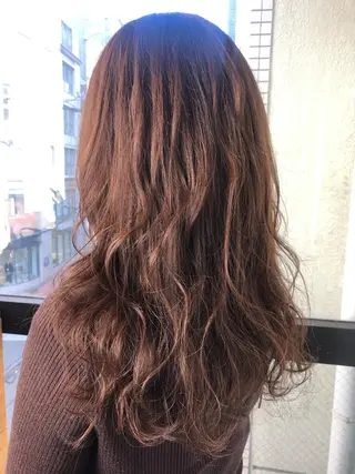 セミロング カラー 髪質改善&ブリーチ 伊勢 祐一郎のヘアスタイル