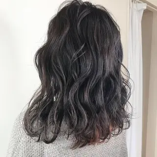 セミロング カラー 濱川 佳奈のヘアスタイル