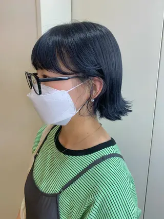 ショート カラー 桃果 momokaのヘアスタイル