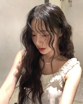 ロング the path アミのヘアスタイル