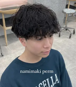 ショート カラー パーマ メンズ キッズ 🧸岩本晴佳/ フェザーパーマのヘアスタイル