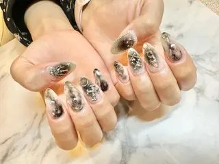 ネイル 痛ネイル🩶推し活 🤍店長sagawaのネイルデザイン