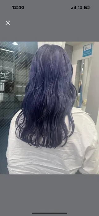 ロング カラー 渡 汐音のヘアスタイル