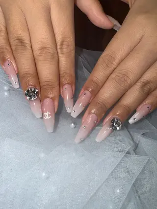 ネイル Raviliss ♡のネイルデザイン