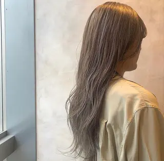 ロング カラー 圧倒的透明感カラー nana🦕のヘアスタイル