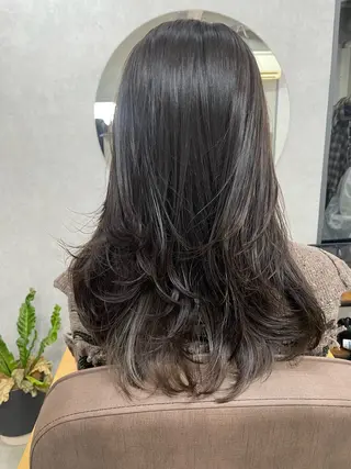 ロング カラー AIRI layer cut hairのヘアスタイル
