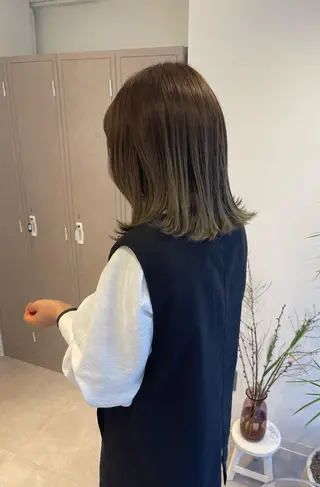 ミディアム カラー aya kaのヘアスタイル