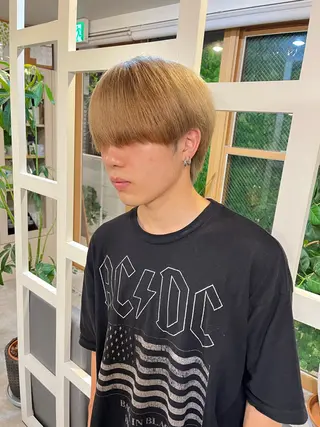ミディアム カラー 南 祐希のヘアスタイル