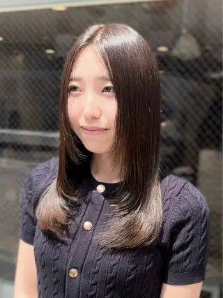 ミディアム ミディアムカット／ おがわゆいり౨ৎ˚⟡のヘアスタイル