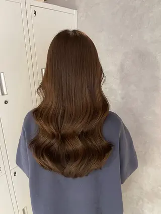 ロング カラー mok所属・かめい りなのヘアスタイル