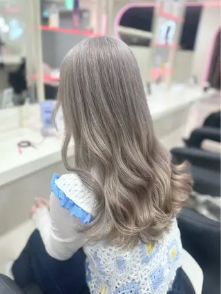 ロング 🎀淡めモテカラー WAKANA🎀のヘアスタイル