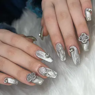 ネイル Dia Nail AKIのネイルデザイン