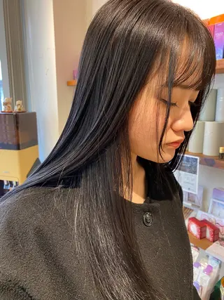 ロング カラー ナチュラルヘア🫧 ナナミのヘアスタイル