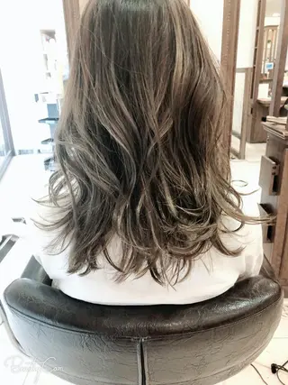 ロング AiRU hair MARINAのヘアスタイル