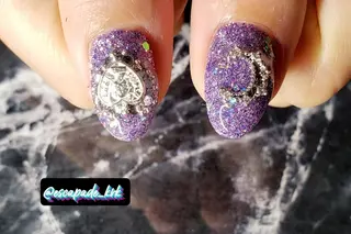 ミディアム ネイル クロキ 。のネイルデザイン