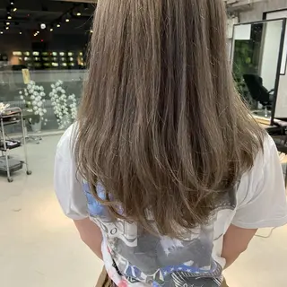 セミロング カラー ヘアアレンジ TIDEHAIR SHIHOのヘアスタイル