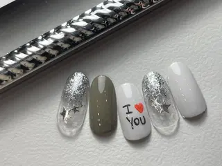 ミディアム アリアグレイス ネイルサロンのネイルデザイン