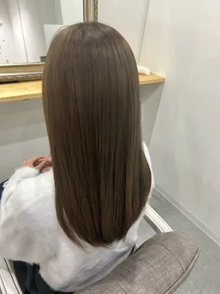 カラー 稲井 裕美のヘアスタイル
