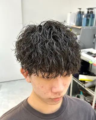 ショート パーマ メンズ Je suis heureuse Union所属・佐藤 ふみやのヘアスタイル