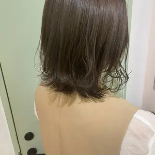 セミロング カラー モデル募集中‎🤍 山崎妃香のヘアスタイル