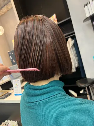 ショート カラー tomoka 推しカラーのヘアスタイル
