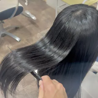 ロング パーマ スパークヘア所属・大人女性の縮毛矯正/ 艶髪職人/馬渕樹のヘアスタイル