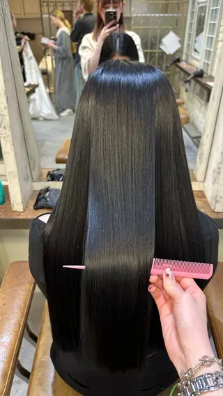 ロング カラー ミタムラ ユナのヘアスタイル