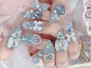 ネイル VIVIAN リサのネイルデザイン