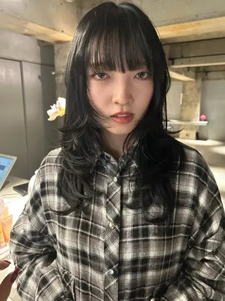 セミロング 中村 衣里のヘアスタイル