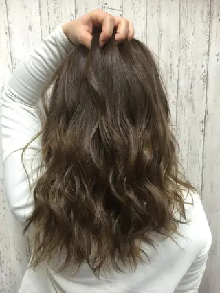 セミロング Lico hair所属・池上 佐穂理のヘアスタイル