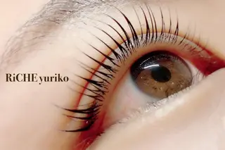 マツエク・マツパ RiCHE吉祥寺店所属・Yuriko⭐️ まつげ/眉毛のマツエク・マツパデザイン