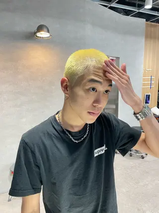 ショート カラー メンズ 垢抜けハイトーン☀／ 笑顔の美容師／しゅんのヘアスタイル